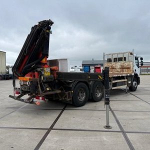 foto EUR5 Renault 6x4 valník + Palfinger 22tm / 15m