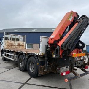 foto EUR5 Renault 6x4 valník + Palfinger 22tm / 15m