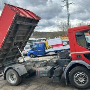 foto 18t sklápěč Renault Premium 4x2